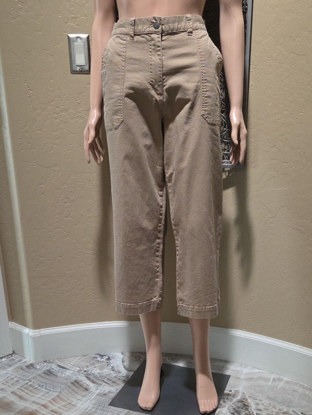 Chico's Cropped Wide Leg Women’s Chinos In Taupe
